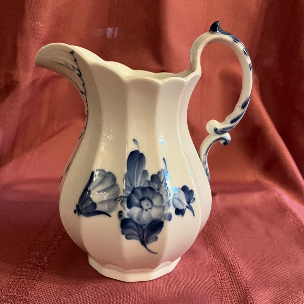 Vintage (c.1956) Royal Copenhagen China #8526 Ribbed Blue Flowered 32 oz Pitcher